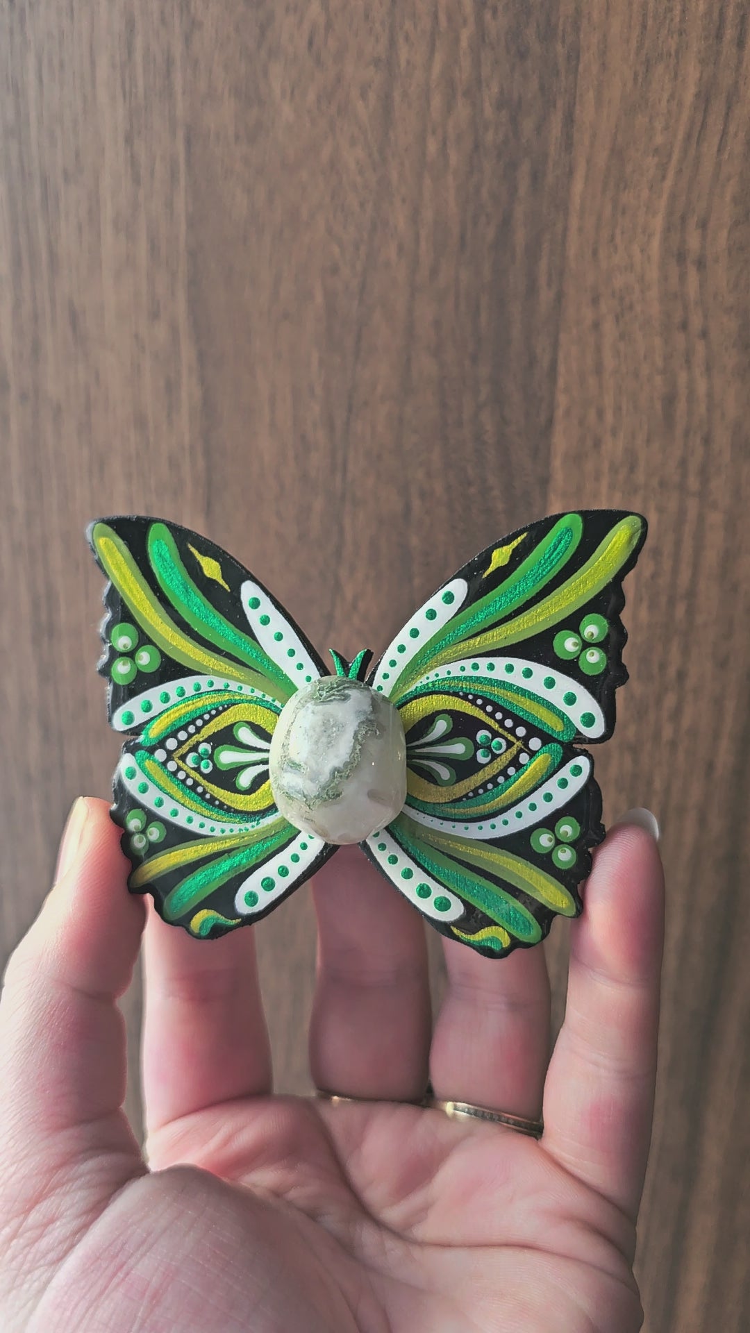 Aimant papillon avec agate mousse