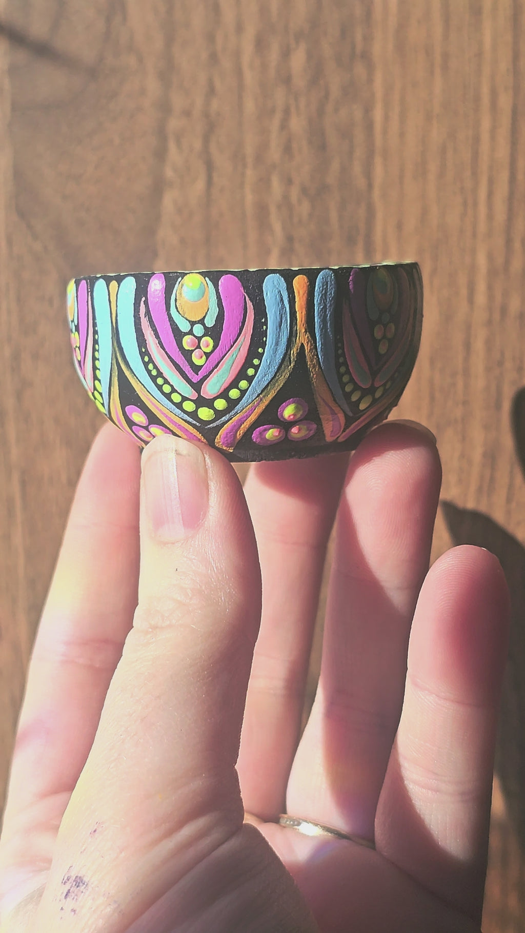 Petit bol en bois, UV 💕✨