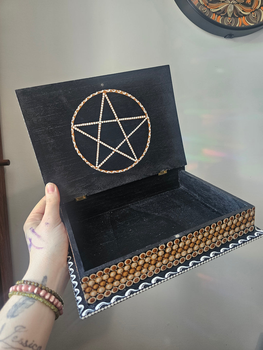 Boîte en bois 🧙🏽‍♀️🪄📚✨