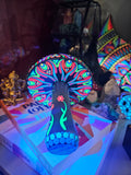 Large mushroom, UV ✨🍄🌈