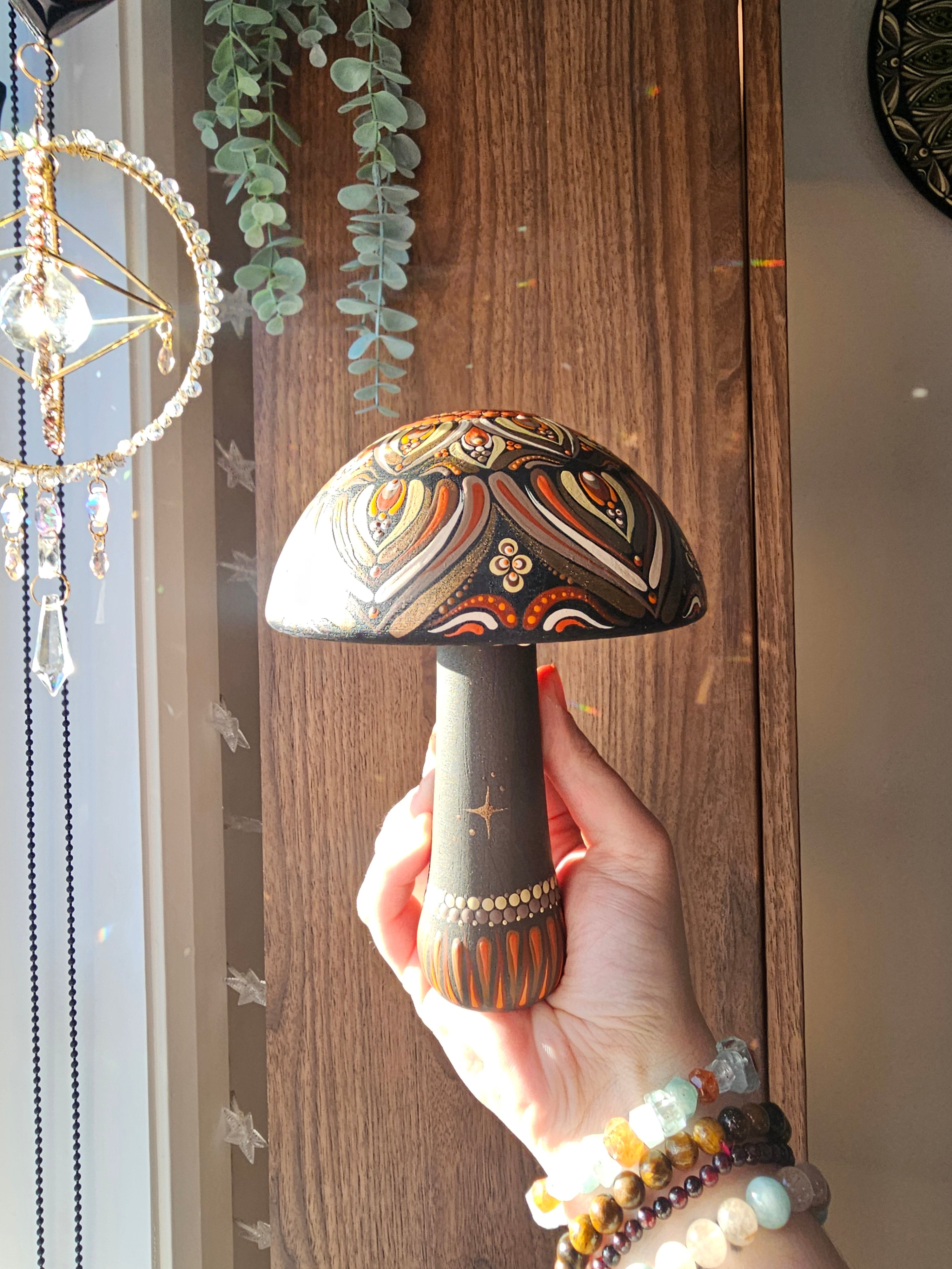 Very large mushroom 🧡🤎