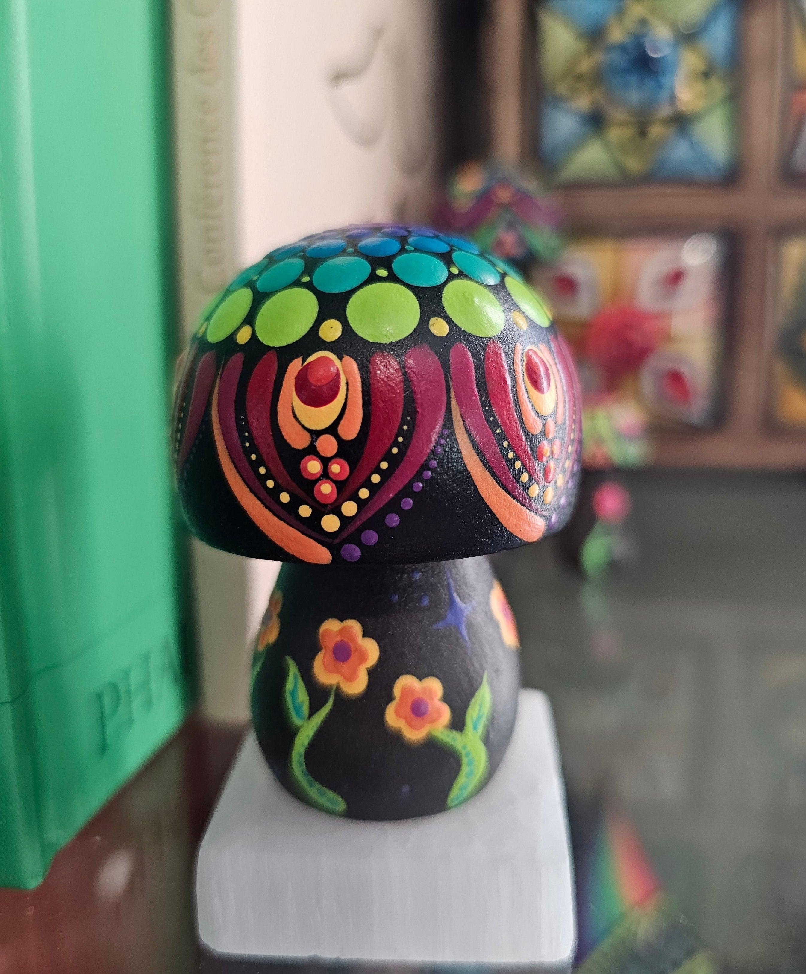 Medium mushroom 🌈💐