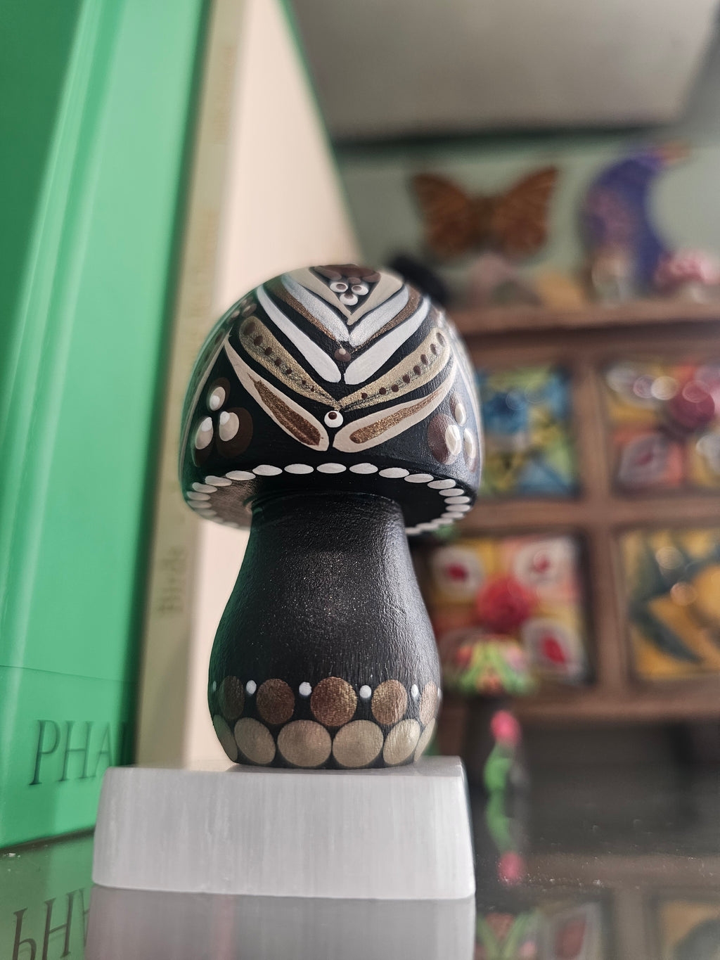 Medium mushroom 🤍