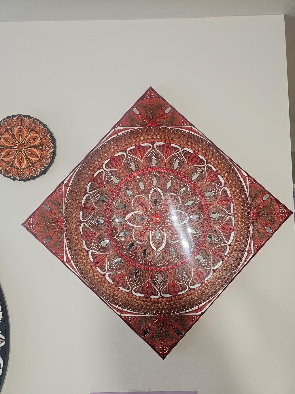 L'étreinte du Phénix. Afficher au centre holistique l'Harmonie.