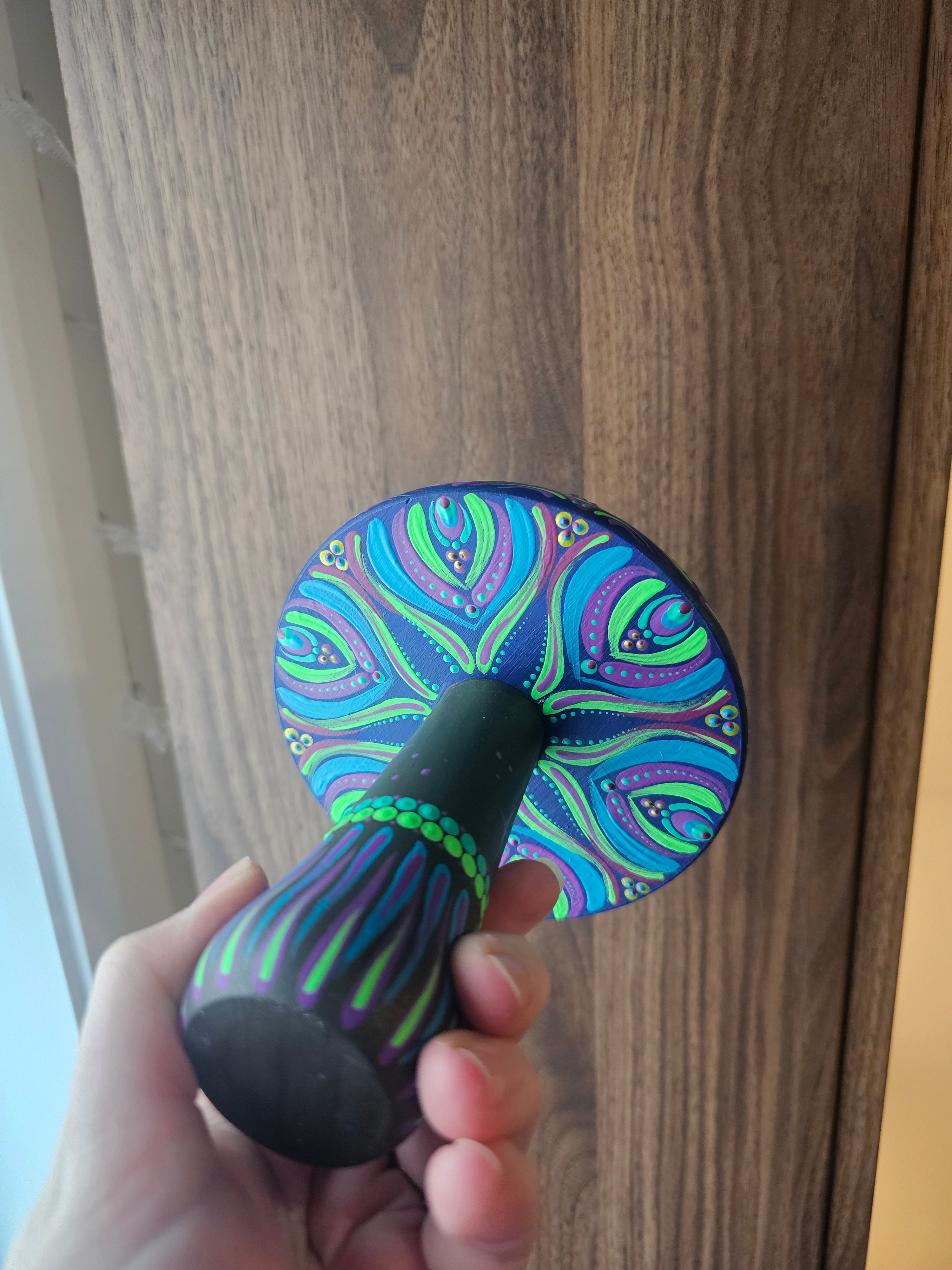 Very large UV mushroom 🍄✨