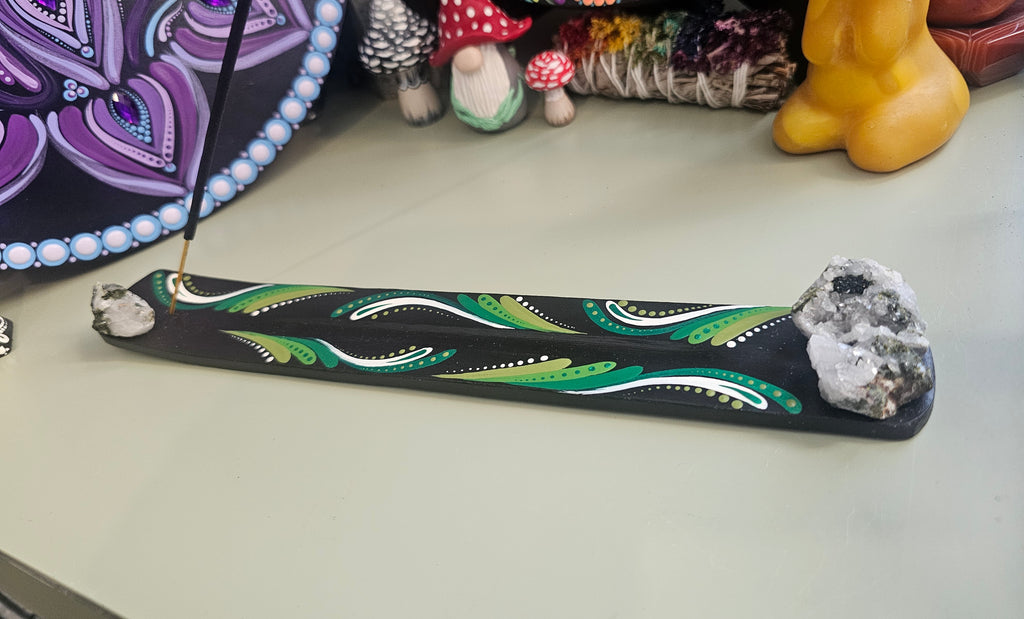 Incense burner with epidote on quartz