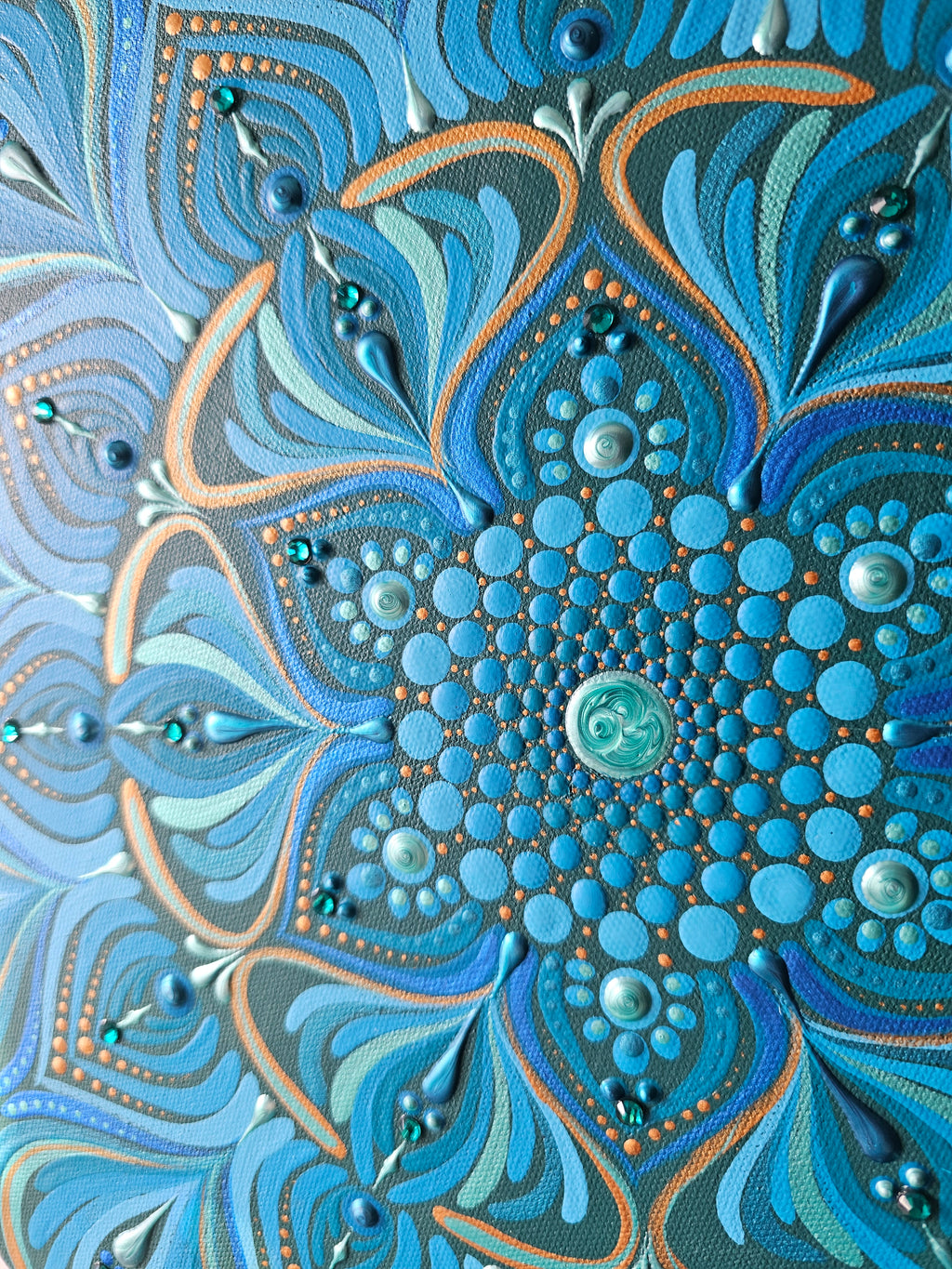 Larmes de sirène. Afficher au centre holistique l'Harmonie.