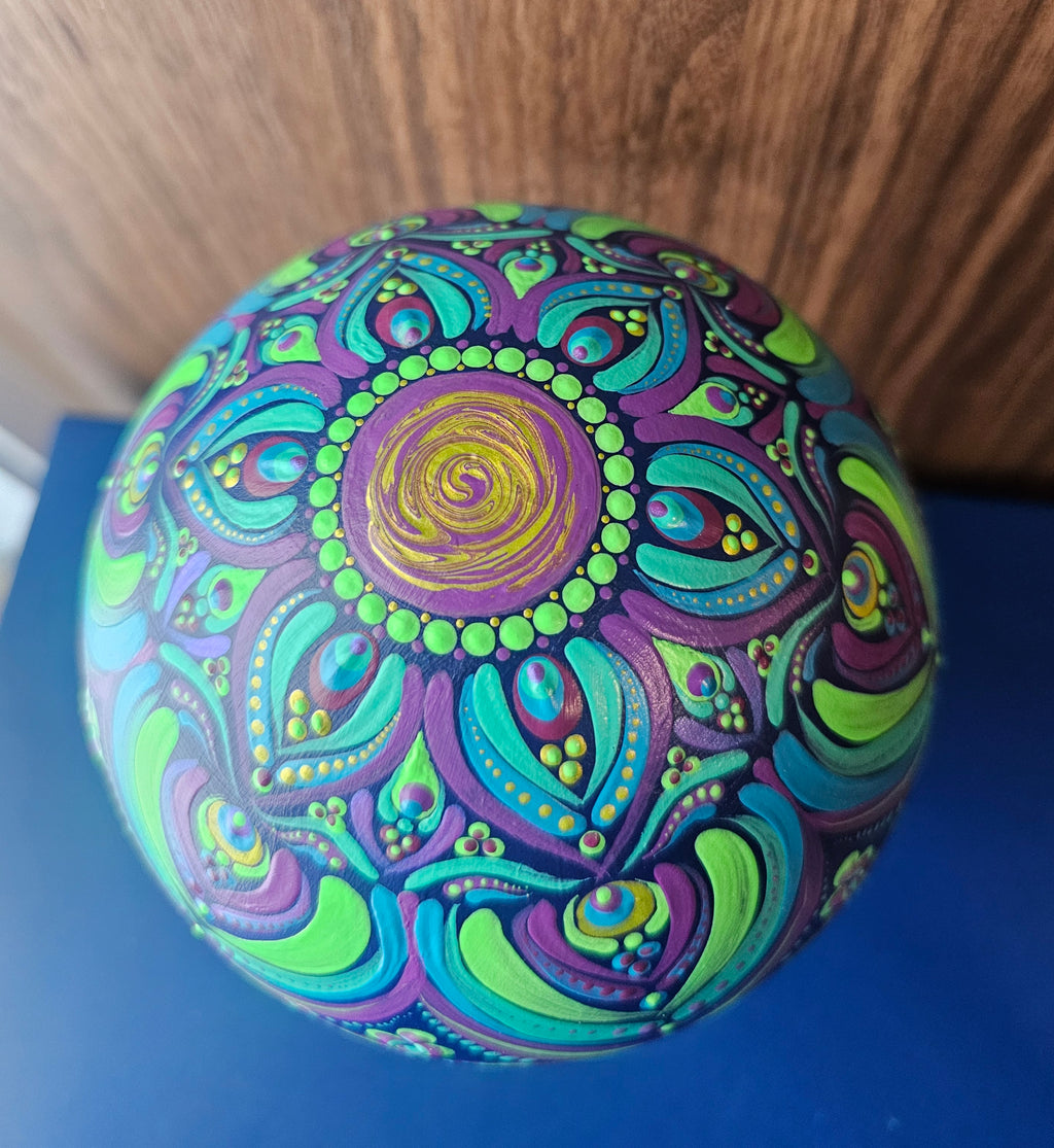 Very large UV mushroom 🍄✨