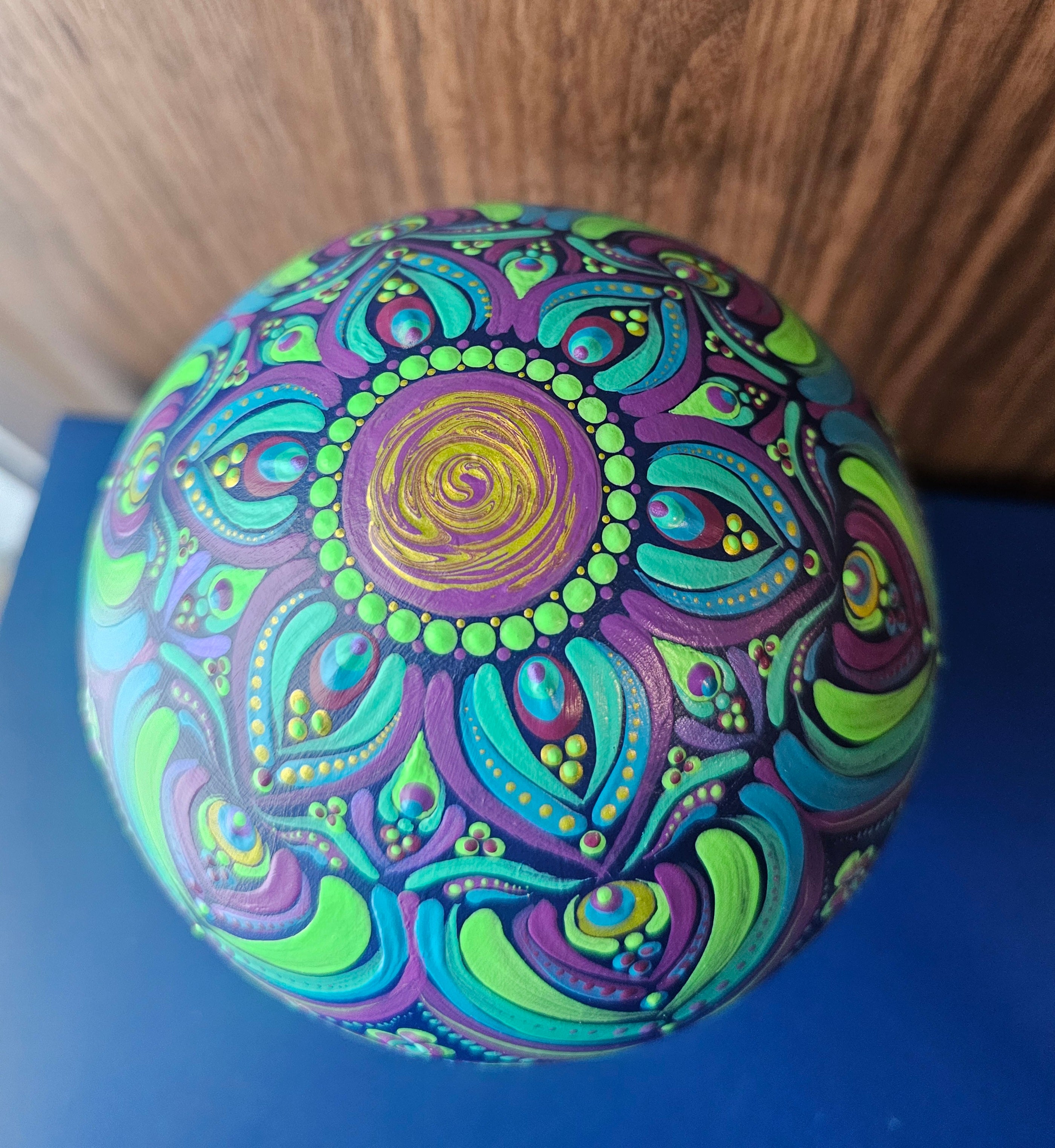 Very large UV mushroom 🍄✨